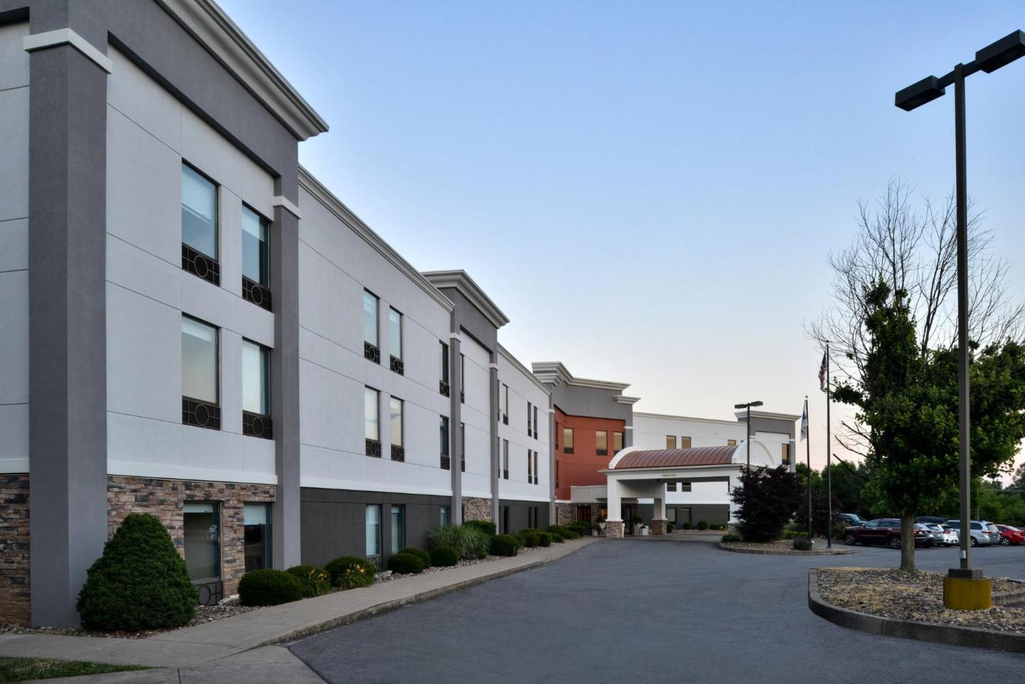 Holiday Inn Express Lewisburg - New Columbia By Ihg Buitenkant foto