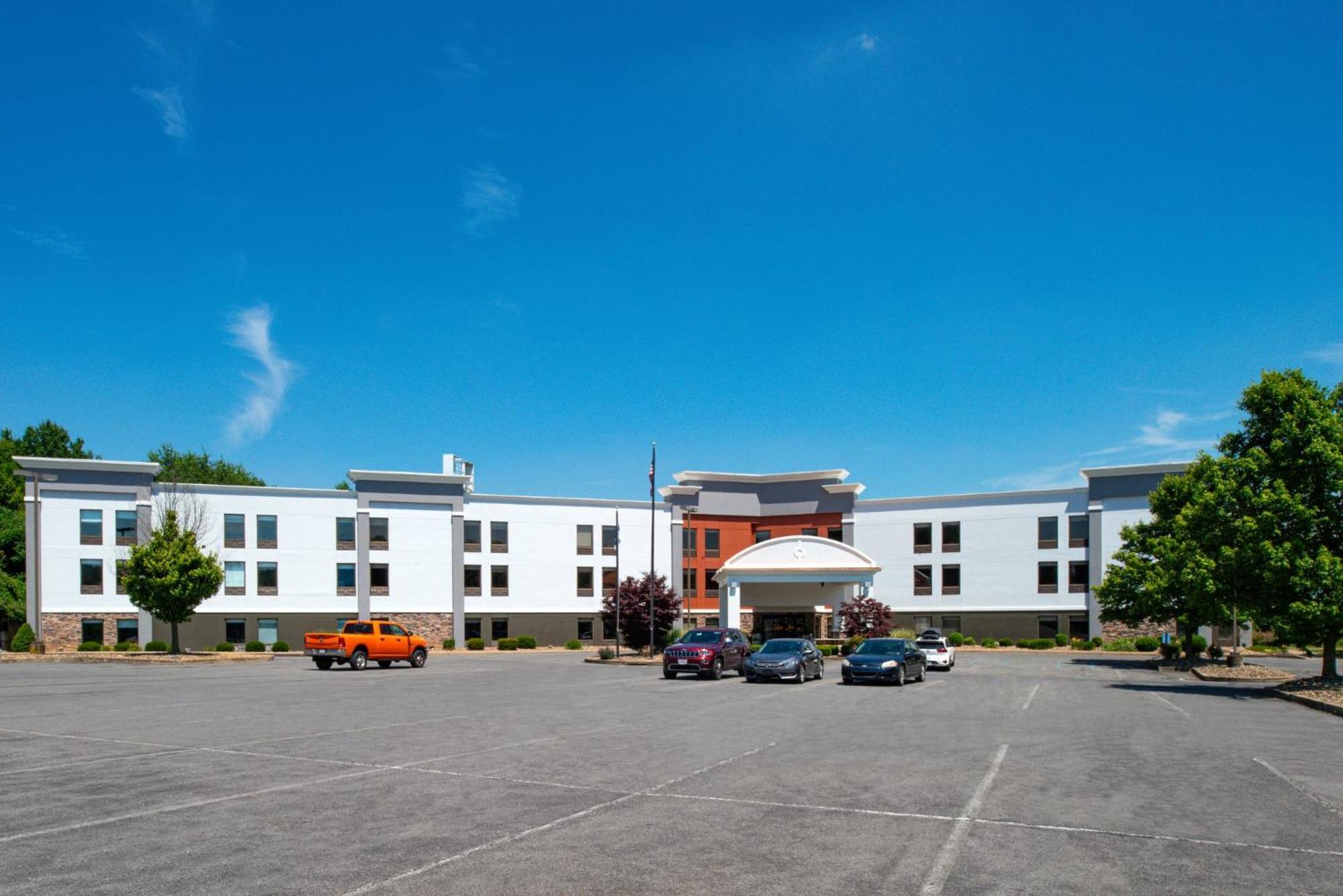 Holiday Inn Express Lewisburg - New Columbia By Ihg Buitenkant foto
