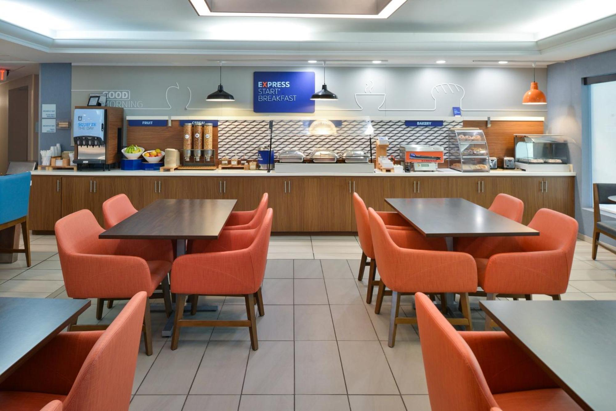 Holiday Inn Express Lewisburg - New Columbia By Ihg Buitenkant foto