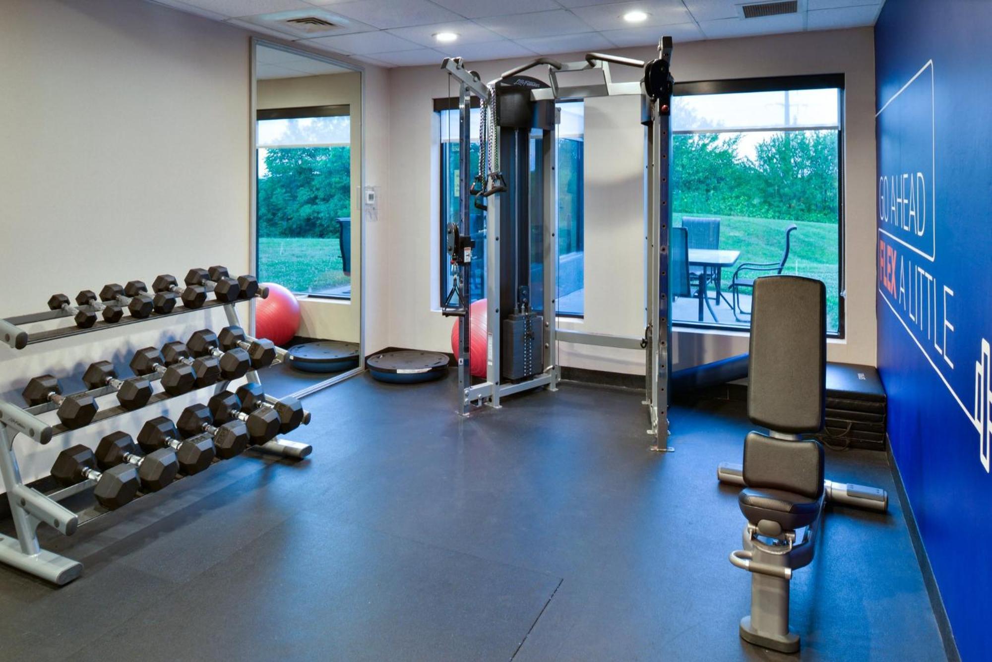 Holiday Inn Express Lewisburg - New Columbia By Ihg Buitenkant foto